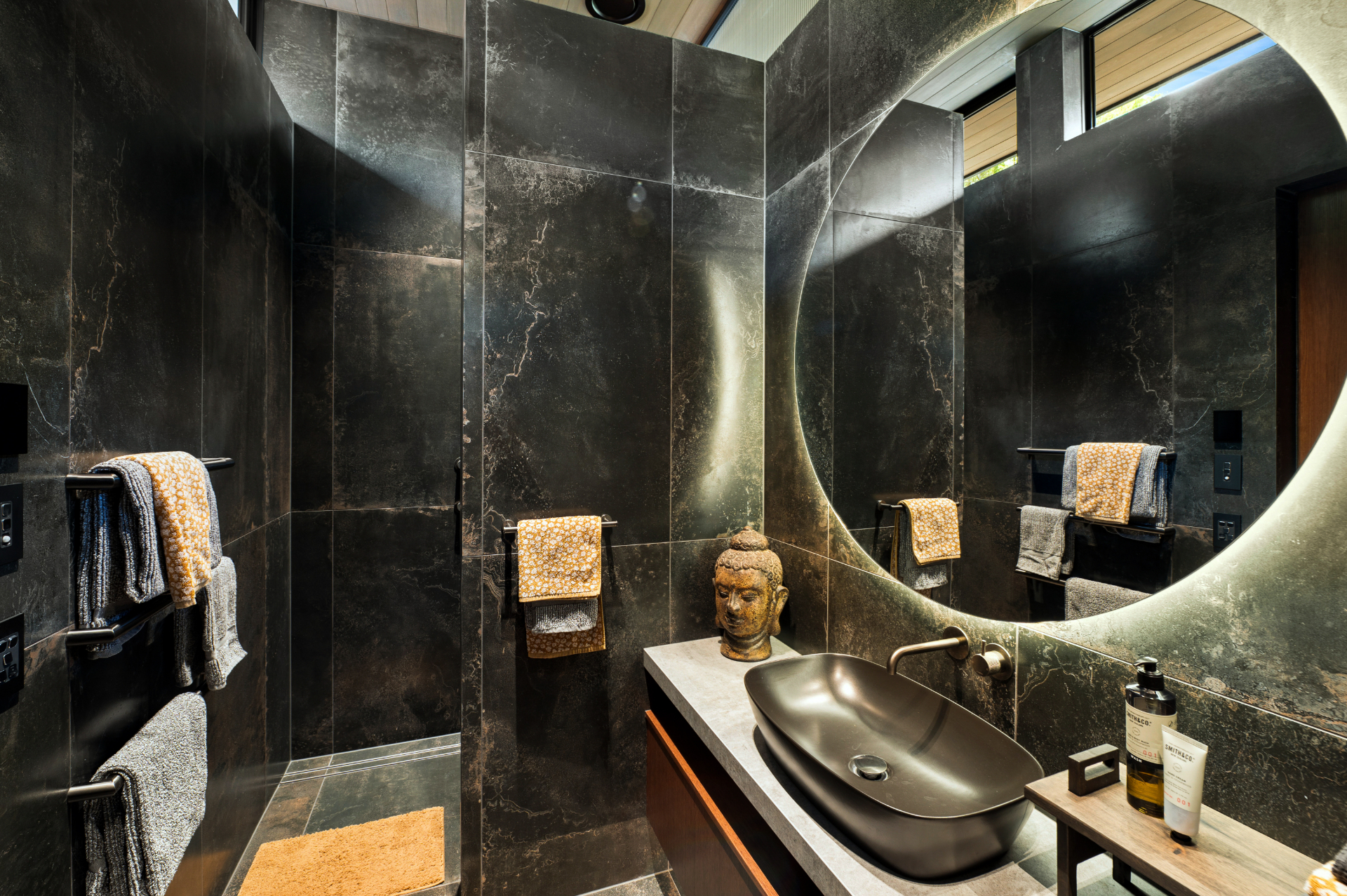 085_Open2view_ID601912-4_Kittyhawk